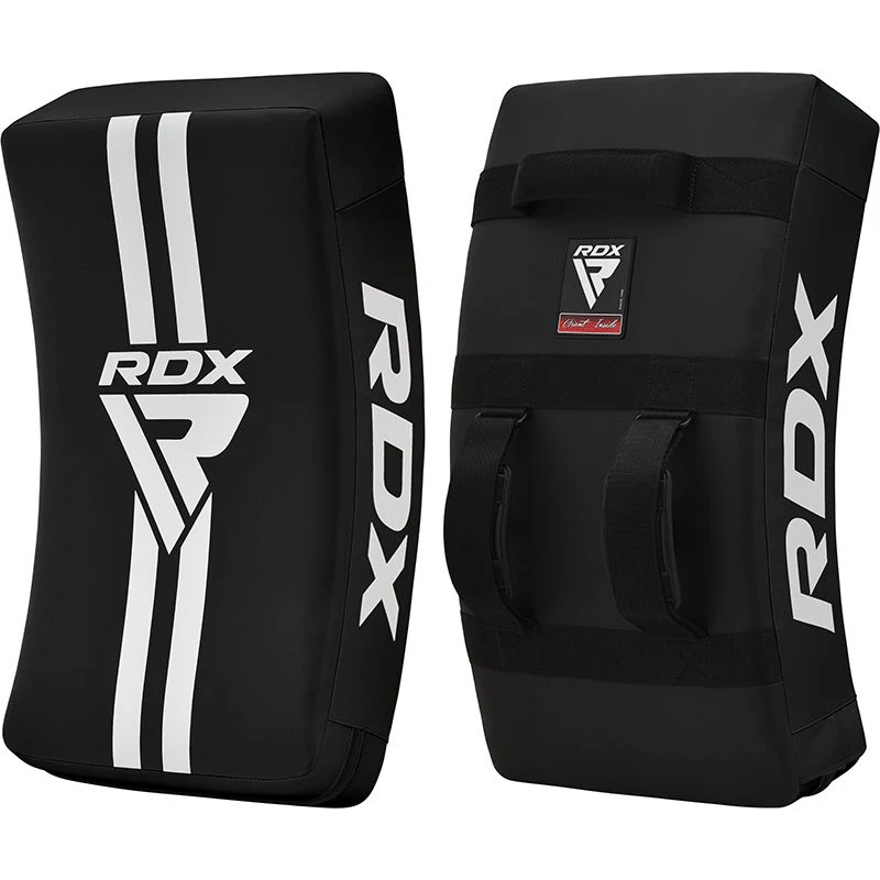 RDX SPORTS RDX T1 Gel Padded Curved Kick Shield With Nylon Handles 6 RDX SPORTS RDX T1 Gel Padded Curved Kick Shield With Nylon Handles - Image 6